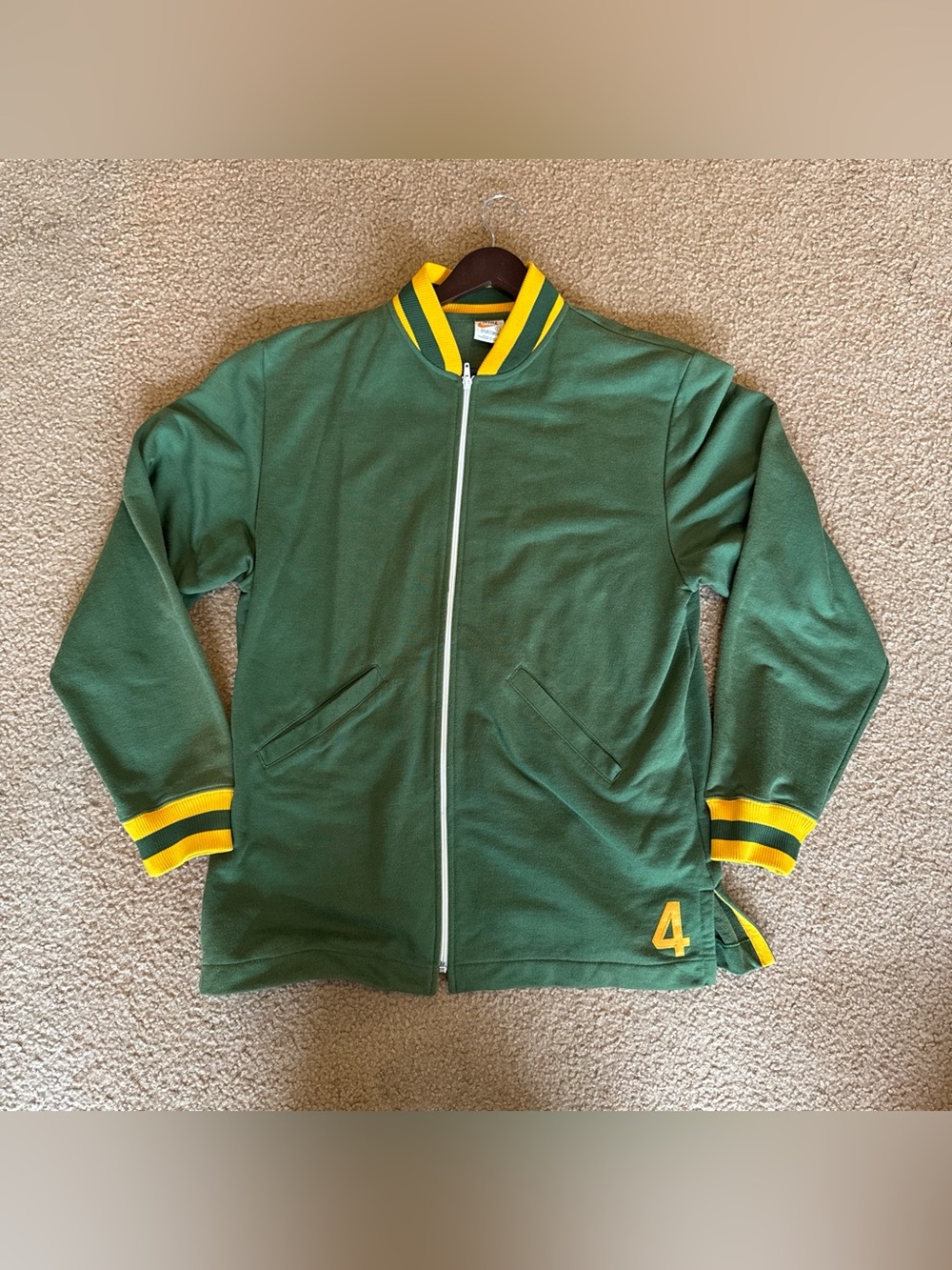 Limited edition Vintage Nike Oregon college track suit